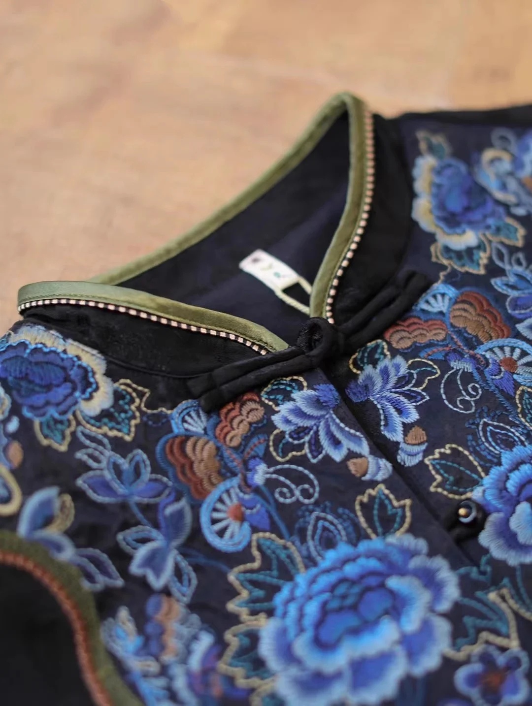 Blusa de primavera de luxo par - Embroidery On Black Shirt avaliação e preço