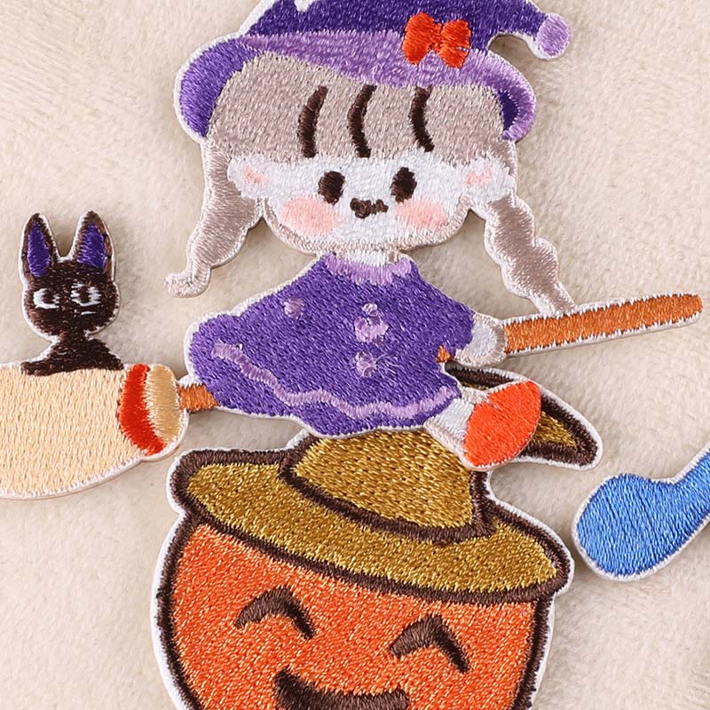 Etiqueta dos desenhos animados - Embroidery On Black Shirt avaliação e preço