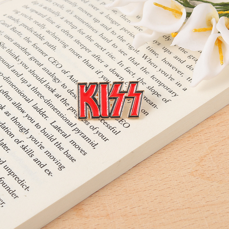 KISS banda pino letras em ingl - Embroidery Kiss avaliação e preço